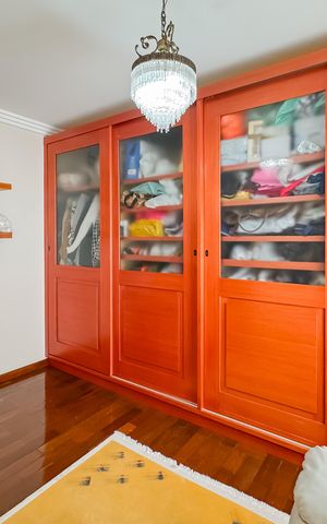Apartamento à venda com 202m², 3 quartos e 4 vagas Apartamento à venda com 202m², 3 quartos e 4 vagasSuíte 2