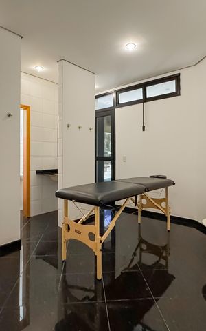 Apartamento à venda com 202m², 3 quartos e 4 vagas Apartamento à venda com 202m², 3 quartos e 4 vagasSpa e Sauna