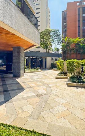 Apartamento à venda com 202m², 3 quartos e 4 vagas Apartamento à venda com 202m², 3 quartos e 4 vagasÁrea comum