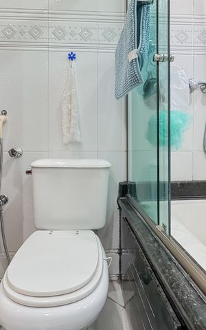 Apartamento à venda com 202m², 3 quartos e 4 vagas Apartamento à venda com 202m², 3 quartos e 4 vagasBanheiro da Suíte 3
