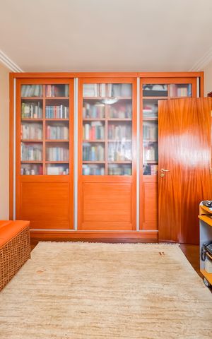 Apartamento à venda com 202m², 3 quartos e 4 vagas Apartamento à venda com 202m², 3 quartos e 4 vagasQuarto 1