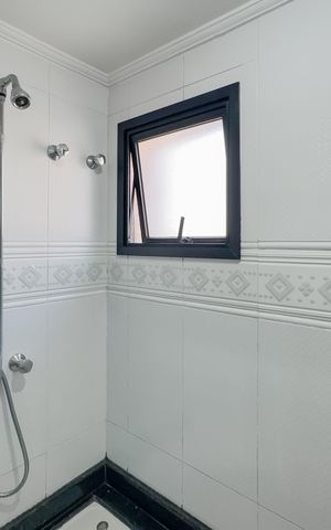 Apartamento à venda com 202m², 3 quartos e 4 vagas Apartamento à venda com 202m², 3 quartos e 4 vagasBanheiro da Suíte 3