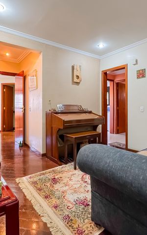 Apartamento à venda com 202m², 3 quartos e 4 vagas Apartamento à venda com 202m², 3 quartos e 4 vagasCorredor