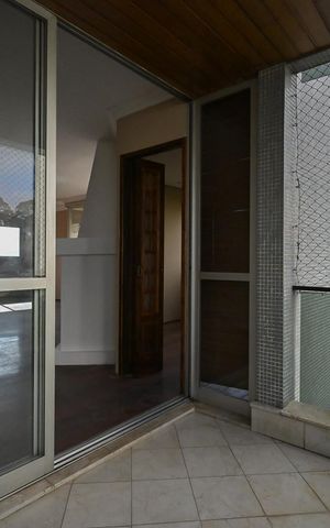 Apartamento para alugar com 198m², 4 quartos e 3 vagasVaranda 2