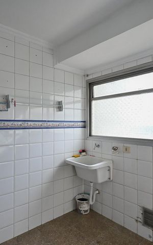Apartamento para alugar com 198m², 4 quartos e 3 vagasÁrea de Serviço 