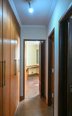 Apartamento para alugar com 198m², 4 quartos e 3 vagasCorredor 2