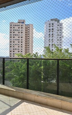 Apartamento para alugar com 198m², 4 quartos e 3 vagasVaranda 1