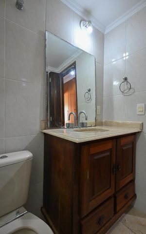 Apartamento para alugar com 198m², 4 quartos e 3 vagasBanheiro social