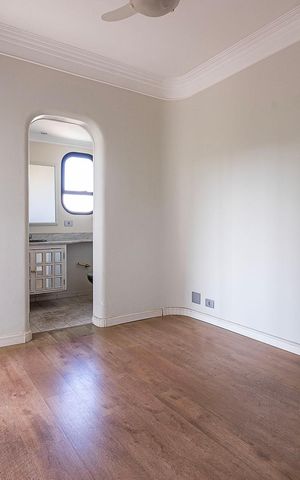 Apartamento à venda com 196m², 6 quartos e 3 vagas Apartamento à venda com 196m², 6 quartos e 3 vagasSuíte 3