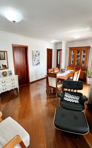 Apartamento à venda com 119m², 3 quartos e 3 vagas Apartamento à venda com 119m², 3 quartos e 3 vagasSala