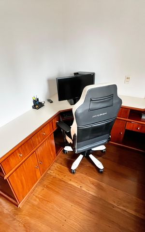 Apartamento à venda com 119m², 3 quartos e 3 vagas Apartamento à venda com 119m², 3 quartos e 3 vagasQuarto 2 / Escritório