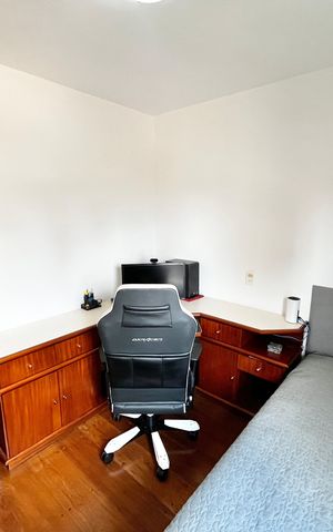 Apartamento à venda com 119m², 3 quartos e 3 vagas Apartamento à venda com 119m², 3 quartos e 3 vagasQuarto 2 / Escritório
