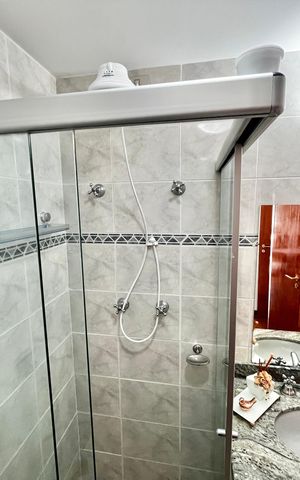 Apartamento à venda com 119m², 3 quartos e 3 vagas Apartamento à venda com 119m², 3 quartos e 3 vagasBanheiro