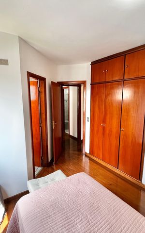 Apartamento à venda com 119m², 3 quartos e 3 vagas Apartamento à venda com 119m², 3 quartos e 3 vagasQuarto 1 Suíte