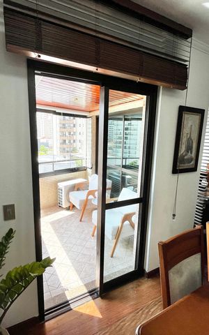 Apartamento à venda com 119m², 3 quartos e 3 vagas Apartamento à venda com 119m², 3 quartos e 3 vagasVaranda da Sala