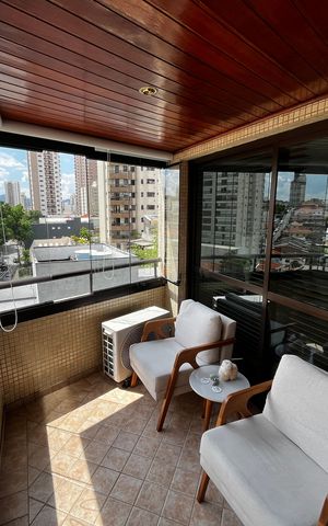 Apartamento à venda com 119m², 3 quartos e 3 vagas Apartamento à venda com 119m², 3 quartos e 3 vagasVaranda da Sala