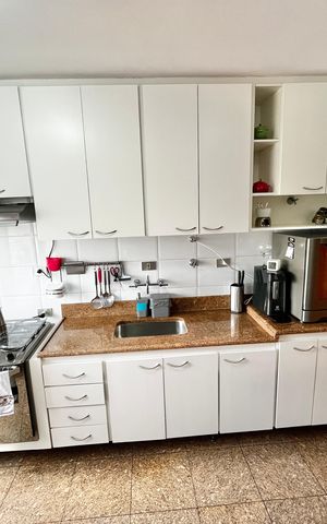 Apartamento à venda com 119m², 3 quartos e 3 vagas Apartamento à venda com 119m², 3 quartos e 3 vagasCozinha