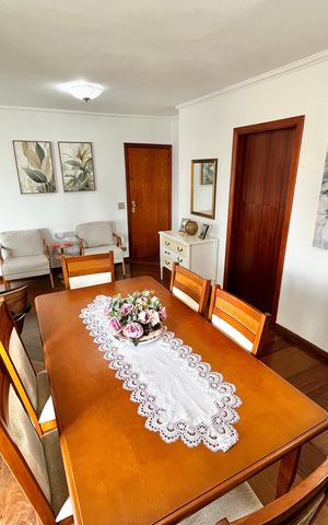 Apartamento à venda com 119m², 3 quartos e 3 vagas Apartamento à venda com 119m², 3 quartos e 3 vagasSala