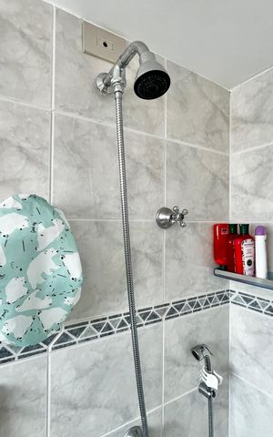 Apartamento à venda com 119m², 3 quartos e 3 vagas Apartamento à venda com 119m², 3 quartos e 3 vagasBanheiro da Suíte 1