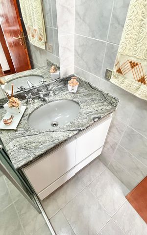 Apartamento à venda com 119m², 3 quartos e 3 vagas Apartamento à venda com 119m², 3 quartos e 3 vagasBanheiro