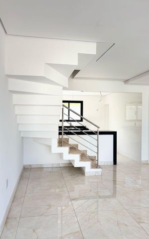 Casa à venda com 170m², 3 quartos e 4 vagas