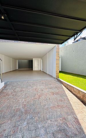 Casa à venda com 170m², 3 quartos e 4 vagas