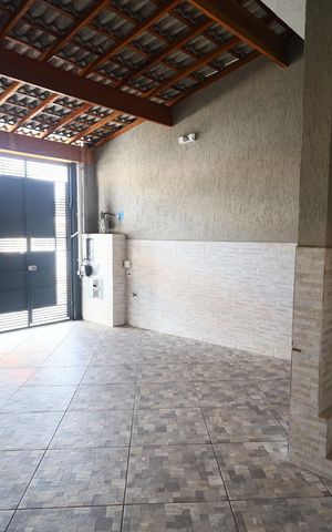 Casa à venda com 151m², 4 quartos e 2 vagasGaragem