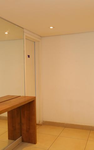Apartamento para alugar com 38m², 2 quartos e 1 vagaÁrea comum - Saguão do prédio
