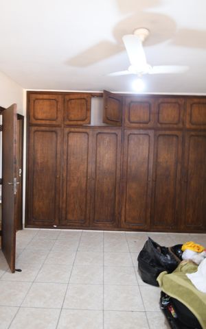 Casa à venda com 325m², 6 quartos e 3 vagasQuarto 3 - Casa 2