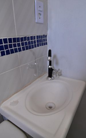 Casa à venda com 325m², 6 quartos e 3 vagasBanheiro Suíte