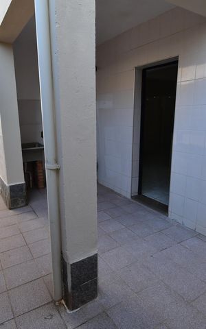 Casa à venda com 325m², 6 quartos e 3 vagasÁrea de Serviço