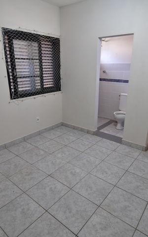 Casa à venda com 325m², 6 quartos e 3 vagasQuarto 3 - Suíte