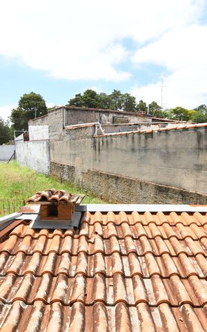 Casa à venda com 325m², 6 quartos e 3 vagasQuarto 2 Vista - Casa 2