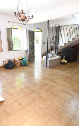 Casa à venda com 325m², 6 quartos e 3 vagasSala - Casa 2