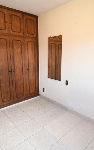 Casa à venda com 325m², 6 quartos e 3 vagasQuarto 1 - Casa 2