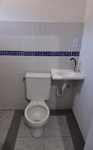 Casa à venda com 325m², 6 quartos e 3 vagasBanheiro Suíte