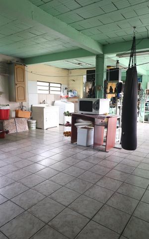 Casa à venda com 204m², 3 quartos e 2 vagasGaragem