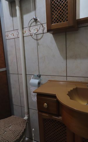 Casa à venda com 204m², 3 quartos e 2 vagasBanheiro da casa 01