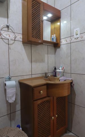 Casa à venda com 204m², 3 quartos e 2 vagasBanheiro da casa 01