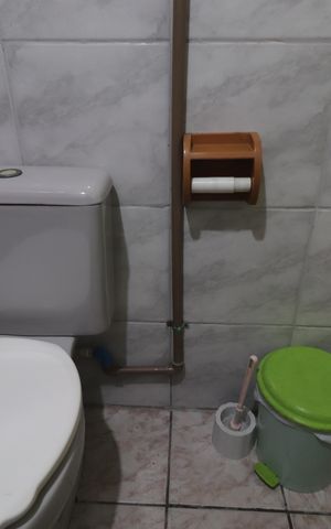 Casa à venda com 204m², 3 quartos e 2 vagasBanheiro da garagem