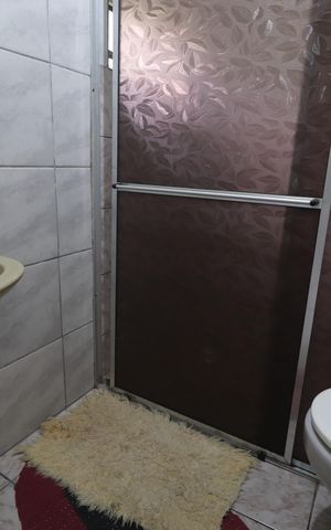 Casa à venda com 204m², 3 quartos e 2 vagasBanheiro da garagem