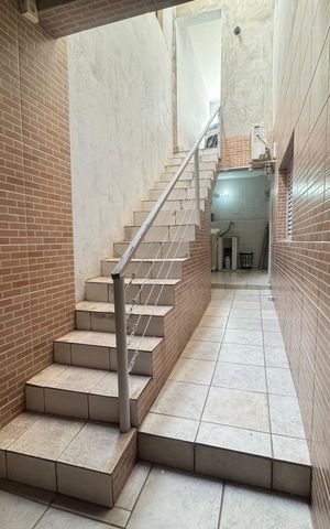 Casa à venda com 400m², 6 quartos e 4 vagas Casa à venda com 400m², 6 quartos e 4 vagasEdícula