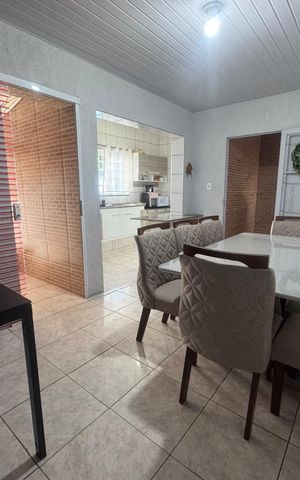 Casa à venda com 400m², 6 quartos e 4 vagas Casa à venda com 400m², 6 quartos e 4 vagasEdícula