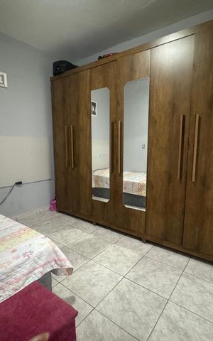 Casa à venda com 400m², 6 quartos e 4 vagas Casa à venda com 400m², 6 quartos e 4 vagasEdícula