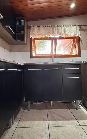 Casa à venda com 110m², 2 quartos e 4 vagas Casa à venda com 110m², 2 quartos e 4 vagasCozinha