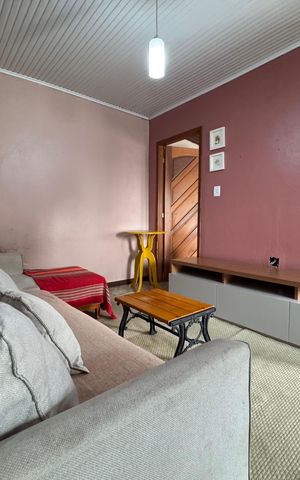 Casa à venda com 110m², 2 quartos e 4 vagas Casa à venda com 110m², 2 quartos e 4 vagasSala