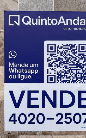 Casa à venda com 110m², 2 quartos e 4 vagas Casa à venda com 110m², 2 quartos e 4 vagasPlaca
