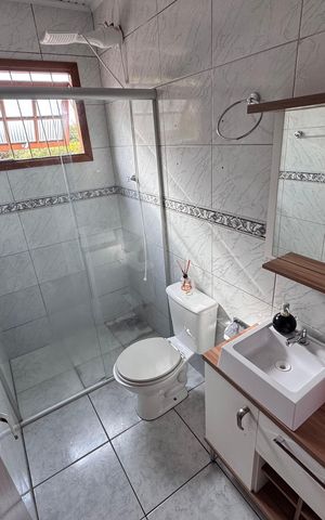 Casa à venda com 110m², 2 quartos e 4 vagas Casa à venda com 110m², 2 quartos e 4 vagasBanheiro
