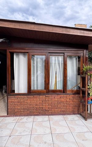 Casa à venda com 110m², 2 quartos e 4 vagas Casa à venda com 110m², 2 quartos e 4 vagasÁrea Externa
