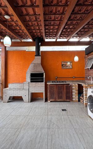 Casa à venda com 110m², 2 quartos e 4 vagas Casa à venda com 110m², 2 quartos e 4 vagasÁrea Externa